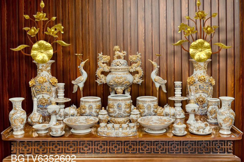 Bộ Tam Sự Men Lam Kỹ Vẽ Vàng 24k 4